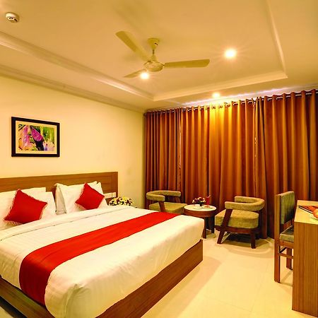 Hotel Floral Park Kottayam Exterior foto